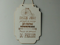 Drewniana zawieszka 34x20 cm Życie jest jazda na rowerze